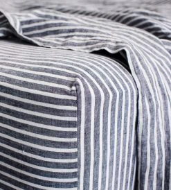 Homewares Cultiver | Linen Fitted Sheet | Indigo Stripe