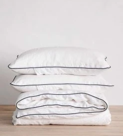Cultiver | Linen Duvet Cover Set | White / Navy Piped Homewares