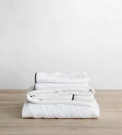 Homewares Cultiver | Linen Sheet Set | White / Navy Piped