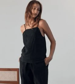 Des Sen | Sevilla Top | Midnight Black Fashion + Beauty