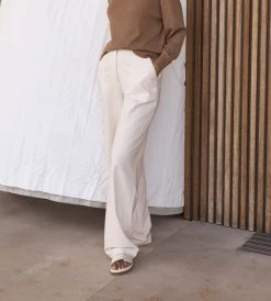 Elka Collective | Dominique Pant | Ivory Fashion + Beauty