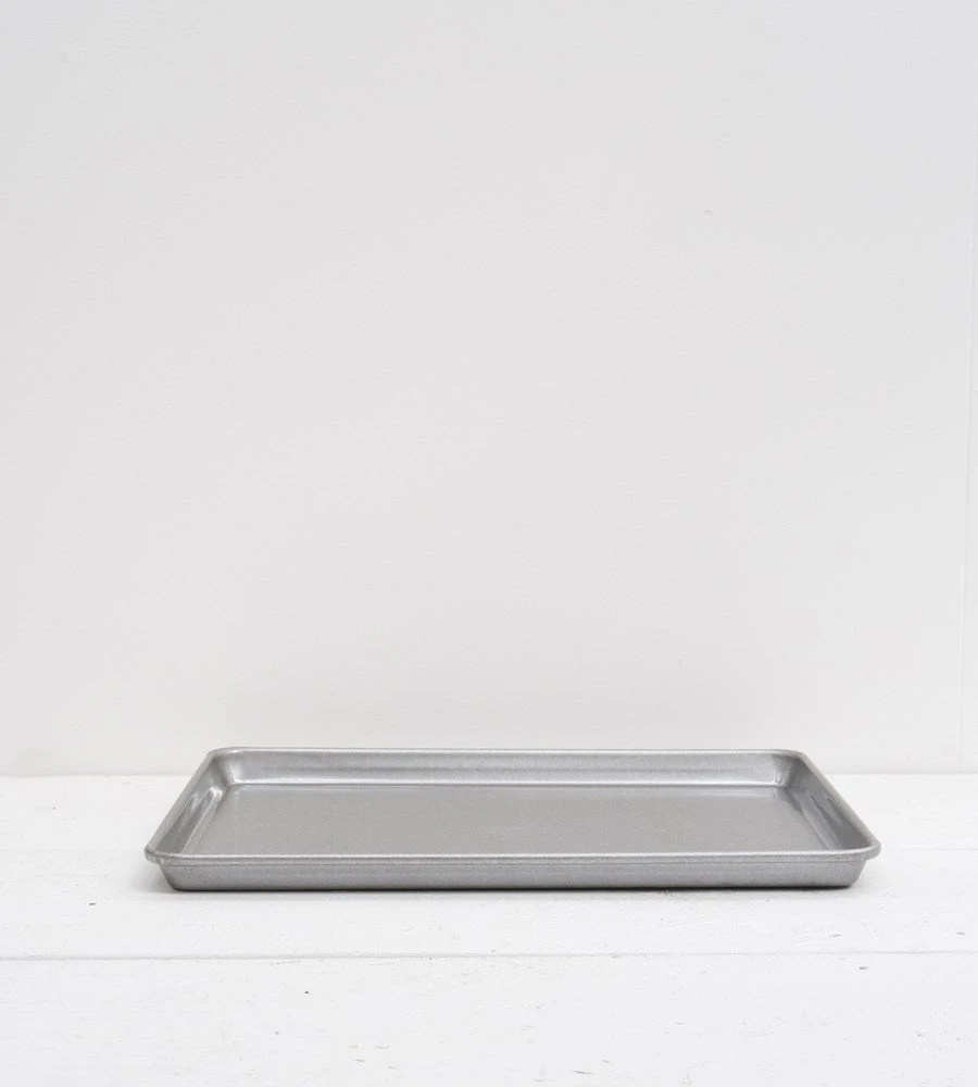 USA Pan | Half Sheet | 17.25 X 12.25 X 1" (43.8 X 31.1 X 2.5cm)