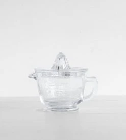 Heaven In Earth Homewares Glass Measuring Jug & Juicer