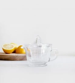 Heaven In Earth Homewares Glass Measuring Jug & Juicer