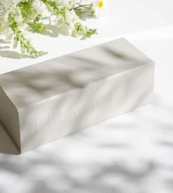 Homewares Hivern | Fig & Pomelo Diffuser | Dark Navy