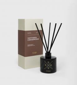 Hivern | Vetiver & Cedarwood Diffuser | Dark Navy