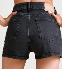 Fashion + Beauty Jeanerica | Women's 5-Pocket Shorts | Black 2 Weeks