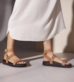 La Tribe | Platform Sandal | Tan Fashion + Beauty