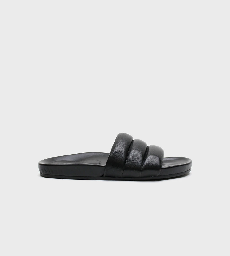 La Tribe | Resort Slide | Black
