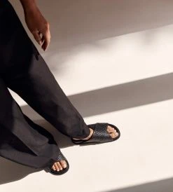 La Tribe | Woven Crossover Slide | Black Fashion + Beauty