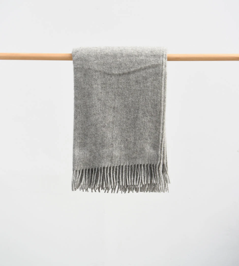 Weave Nevis Throw | Ash