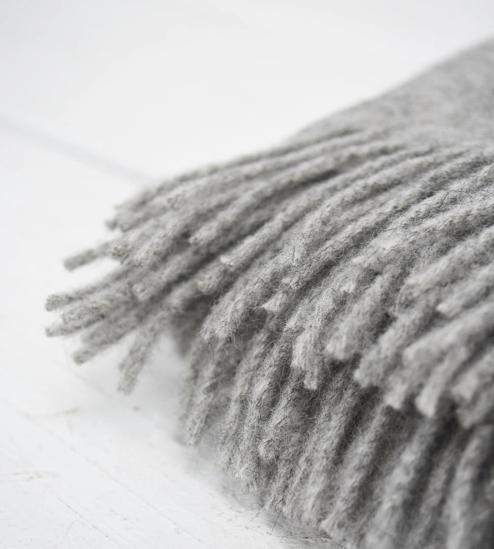 Weave Nevis Throw | Ash