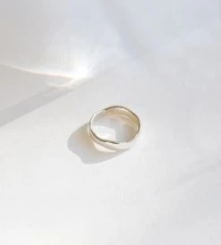 Pigment Studio | Ebb Ring | Silver Fashion + Beauty