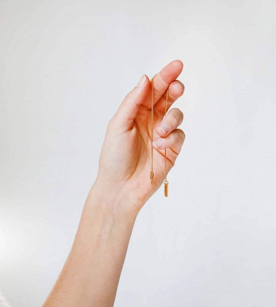 Fashion + Beauty Pigment Studio | Form Necklace | Gold