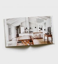 Publishers Distribution Ltd Scandi Rustic Style | By Rebecca Lawson & Reena Simon