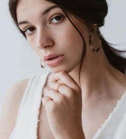 Fashion + Beauty Sophie | Double Twist Band | Gold