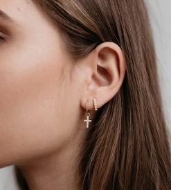 Fashion + Beauty Sophie | Mini Pearl Huggies