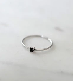 Fashion + Beauty Sophie | Mini Rock Ring Black | Silver