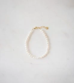 Fashion + Beauty Sophie | Pretty In Pearls Bracelet