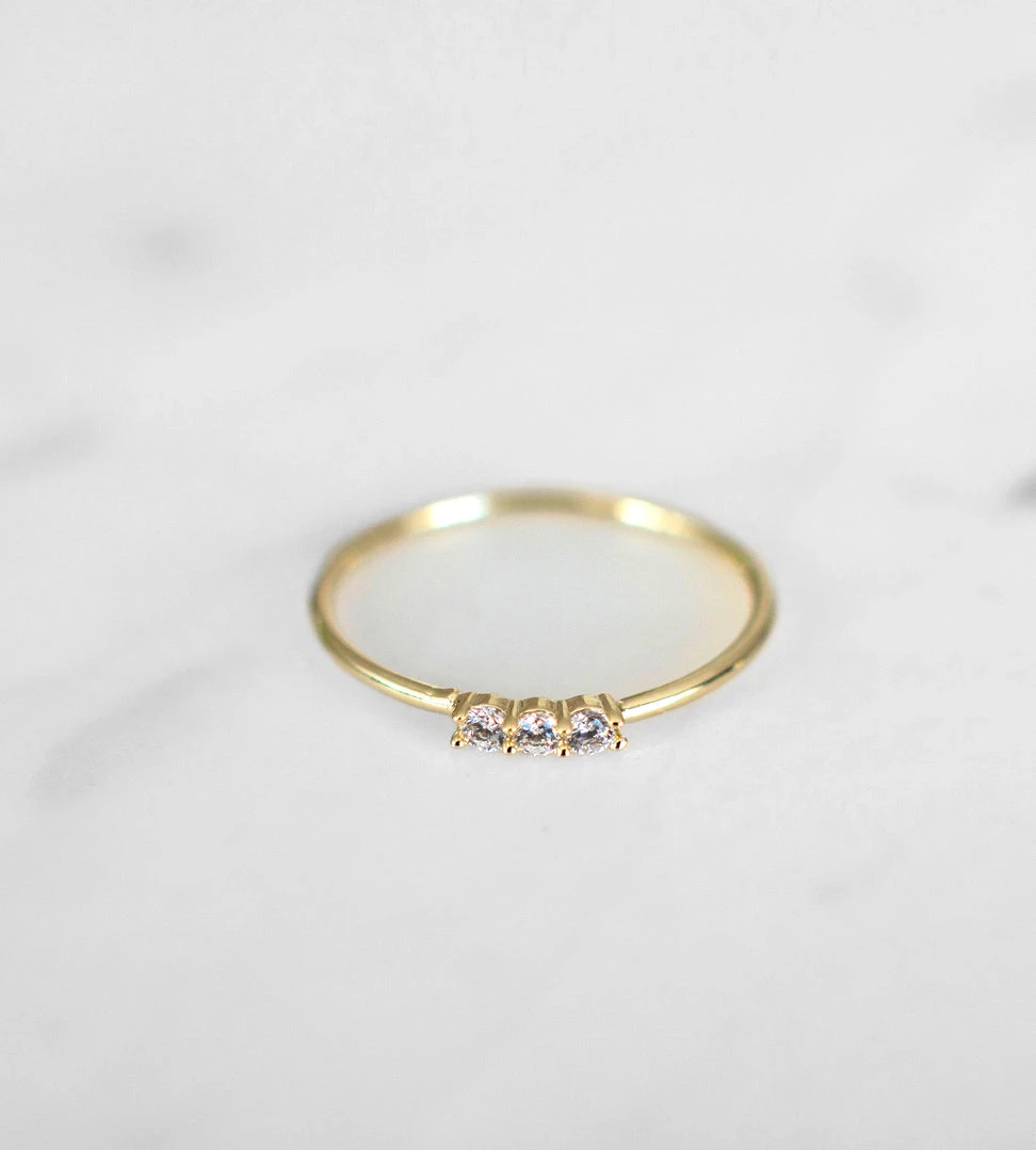 Sophie | Three Rock Ring Clear | Gold