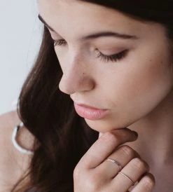 Fashion + Beauty Sophie | Twist Band | Silver