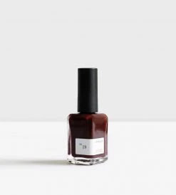 Sundays | Non Toxic Nail Polish | Burgundy Red No. 19 Fashion + Beauty