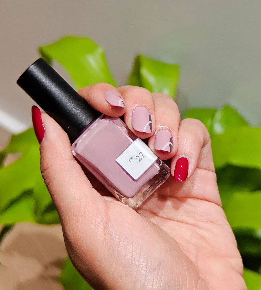 Fashion + Beauty Sundays | Non Toxic Nail Polish | Powder Rose No. 27