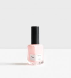Fashion + Beauty Sundays | Non Toxic Nail Polish | Soft Peach Pink No. 8