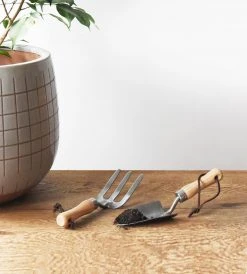 Heaven In Earth Kid's Set Of Garden Tools Homewares