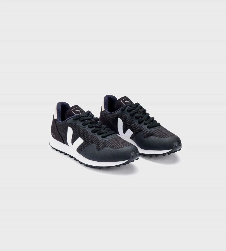 Veja | SDU RT B-Mesh Sneaker | Men's | Black White Natural Fashion + Beauty