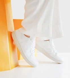 Veja | V10 Leather Sneaker | Extra White Fashion + Beauty