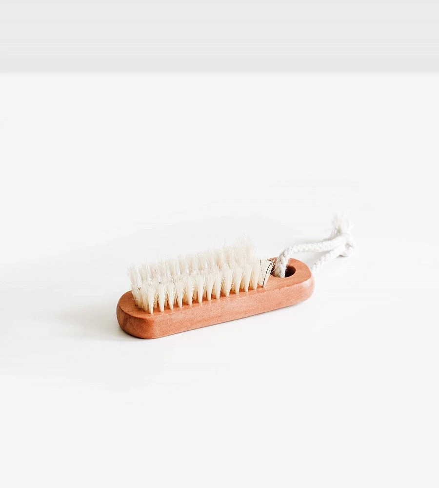 Saison Verona Nail Brush With Rope