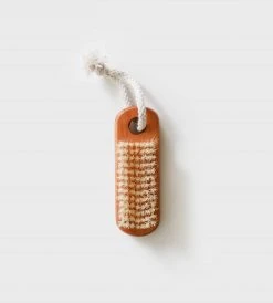 Saison Verona Nail Brush With Rope
