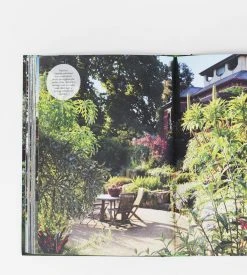 Thames & Hudson Publishers Garden Love | Plants, Dogs, Australian Country Gardens Homewares