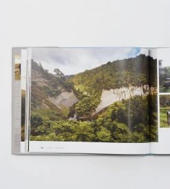 New Holland Publishers Homewares Te Araroa | By Mark Watson